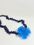 Cluster neckpiece